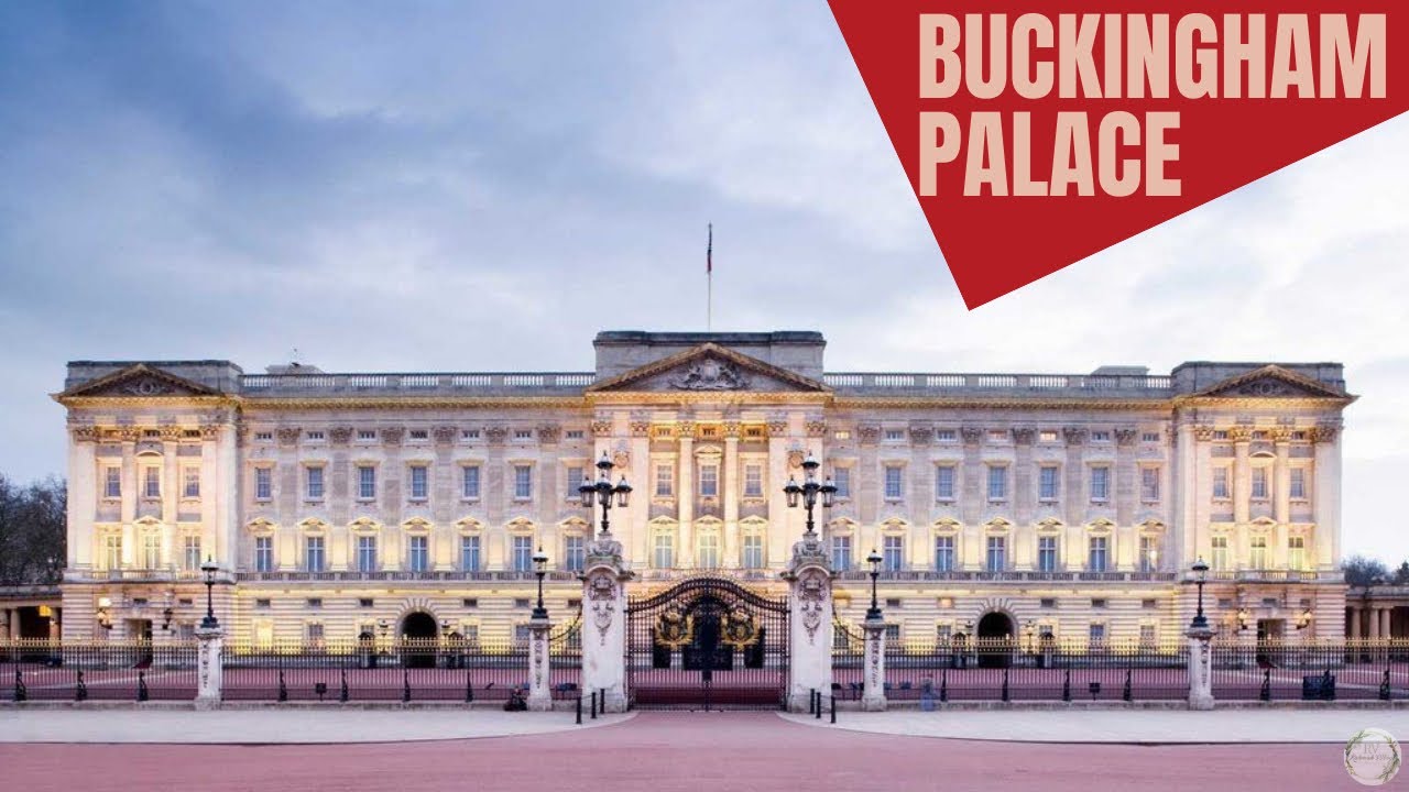 Buckingham Palace | Walking Around The Place