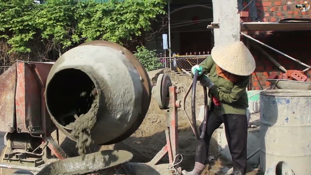 Làm nhà cho ông bà