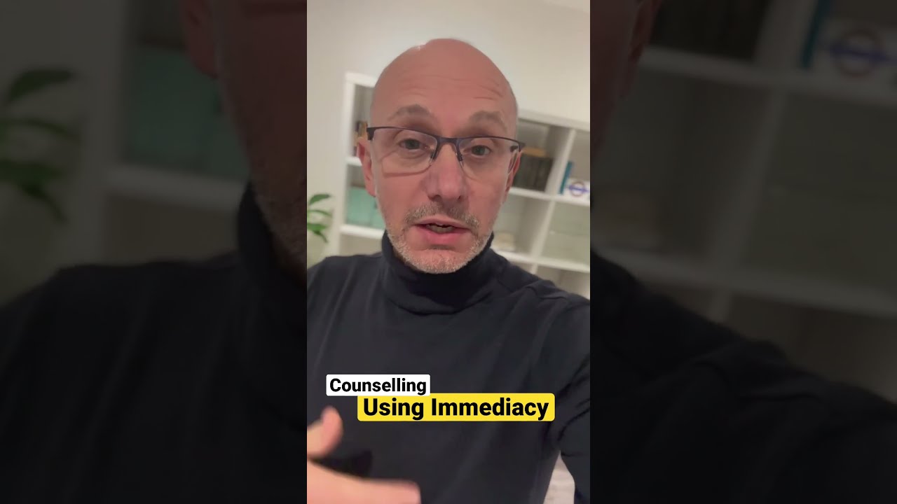 What is immediacy and how do we use it in counselling? #shorts #counselling #therapy #mentalhealth