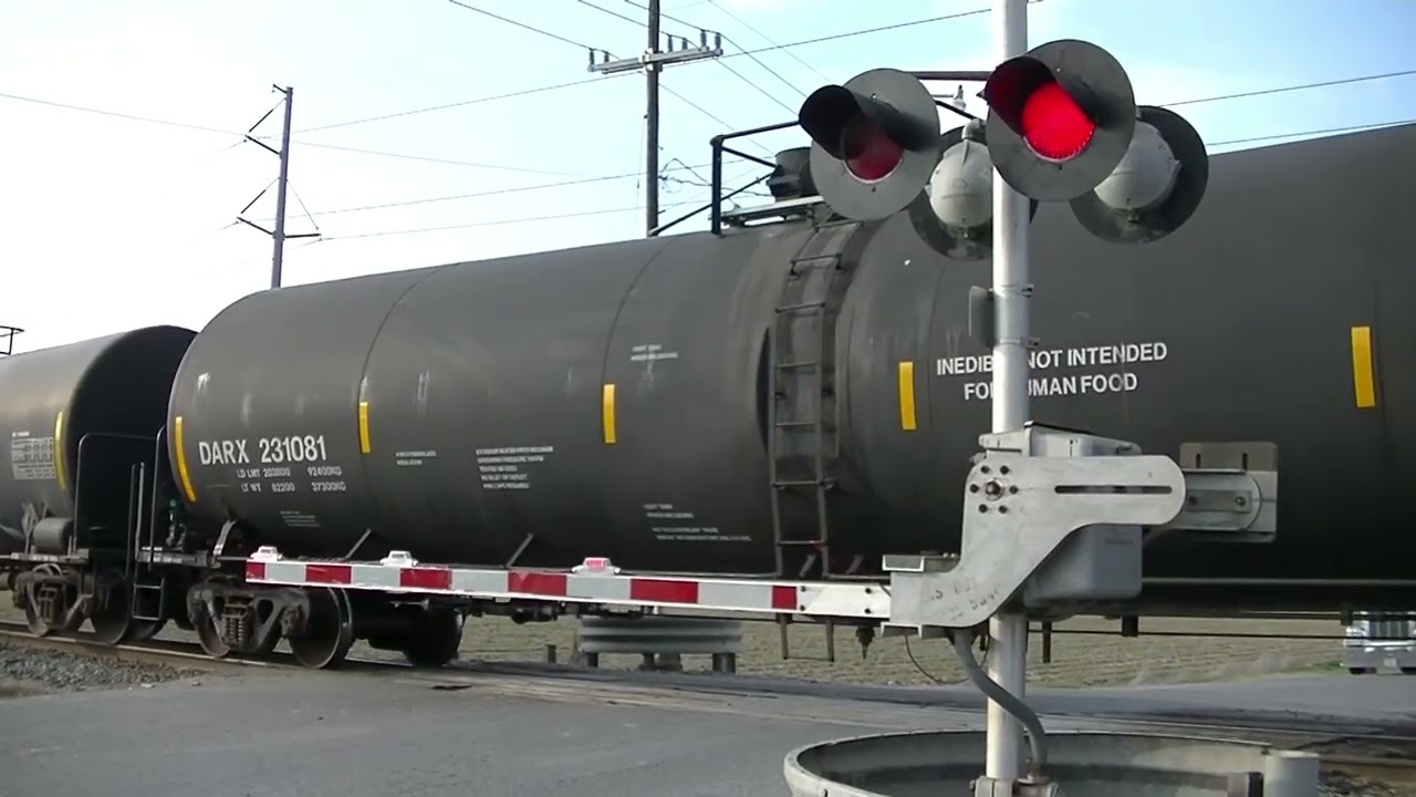 Ex Conrail leader!!! KCS L60 switching in Reserve Yard