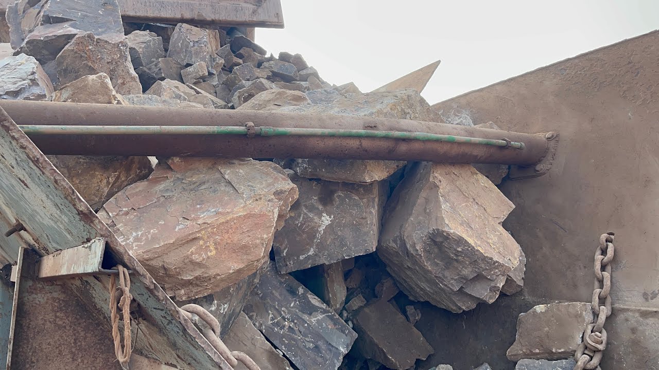 BIG ROCK 🪨 Crusher Machine - FULL Powerfull Process A Giant in Action-Big Rock Crushing