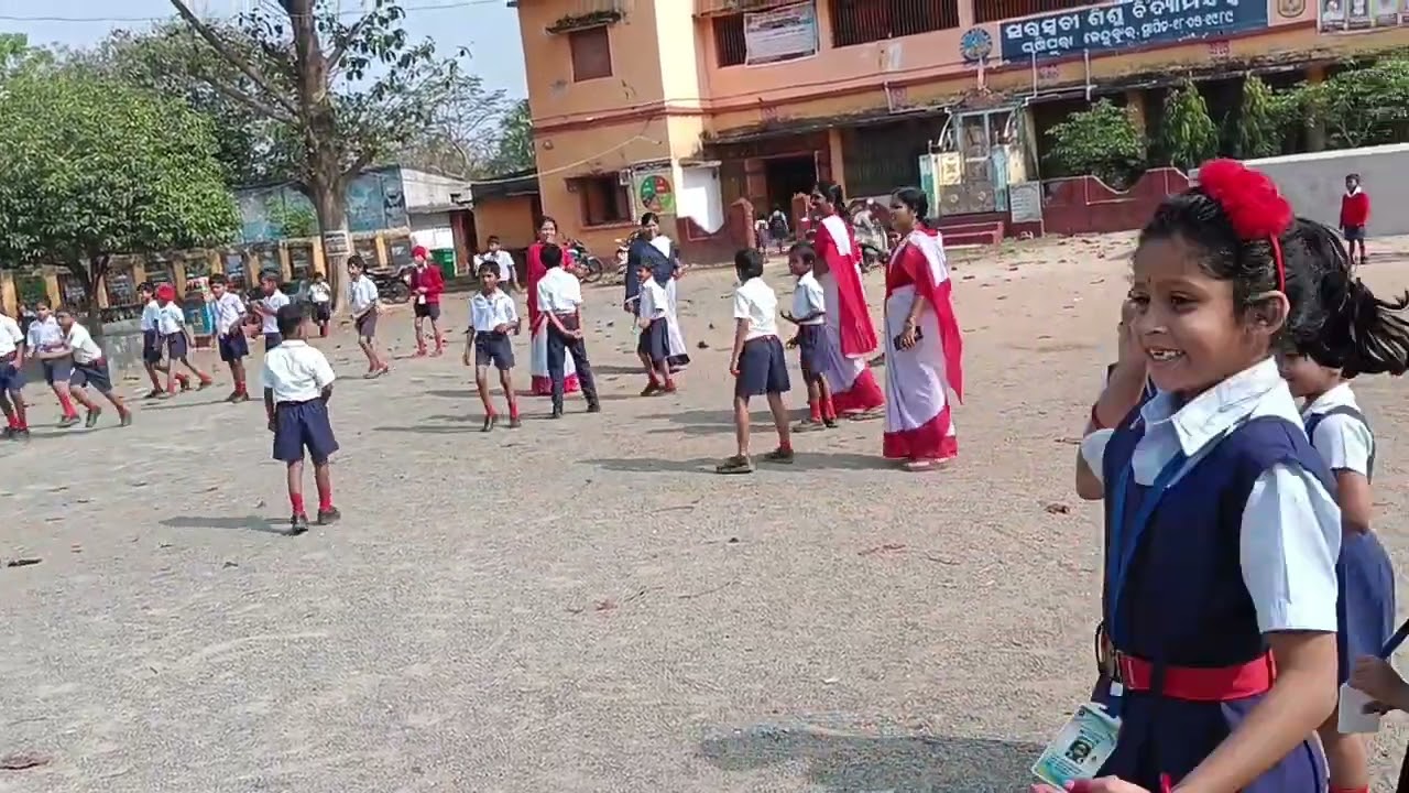 ଗୁରୁମା ଖେଳିଲେ କ୍ରିକେଟ୍#s.s.v.m.#Ghasipura#