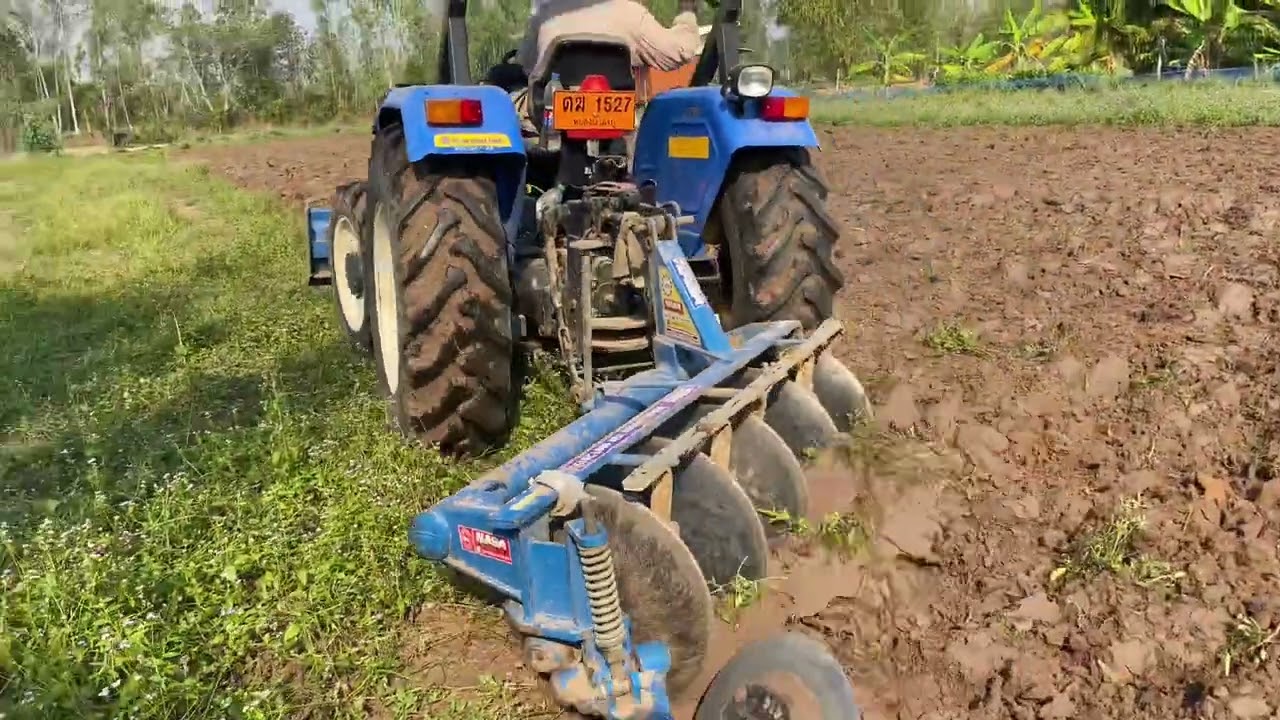 นิวฮอนแลนTT3.50ไถดินเปียกสู้คูโบต้าได้หรือไม่คลิปนี้มีคำตอบ🙏🤣