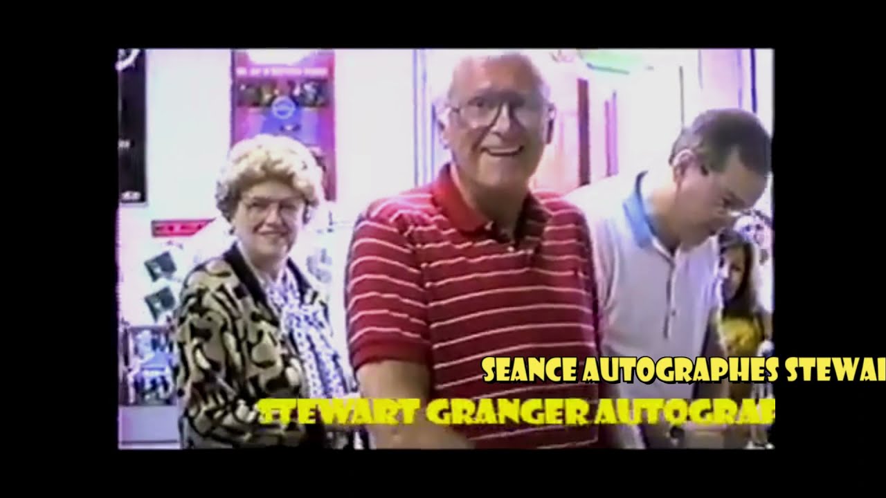 Séance d'autographes Stewart GRANGER pour la sortie de SCARAMOUCHE en Laserdic, en mars 1988.