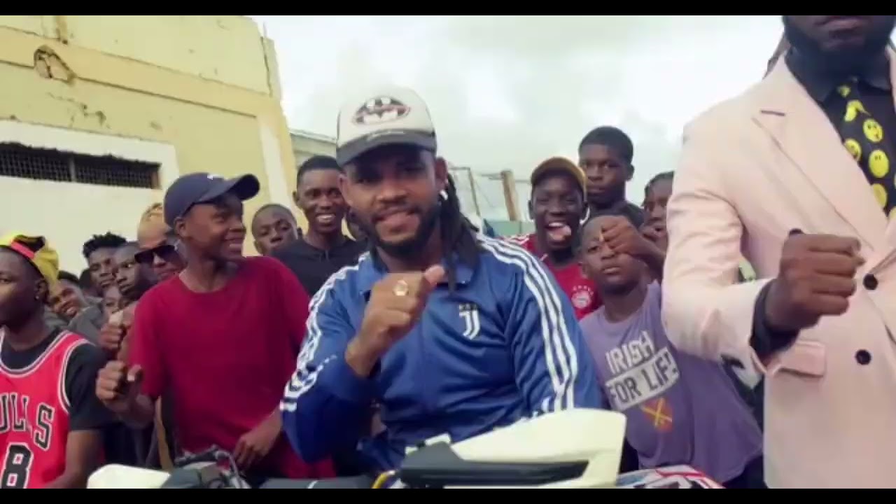 Xico Panda ft Só quer a banana & Jlery no beat . Gelson no beat
