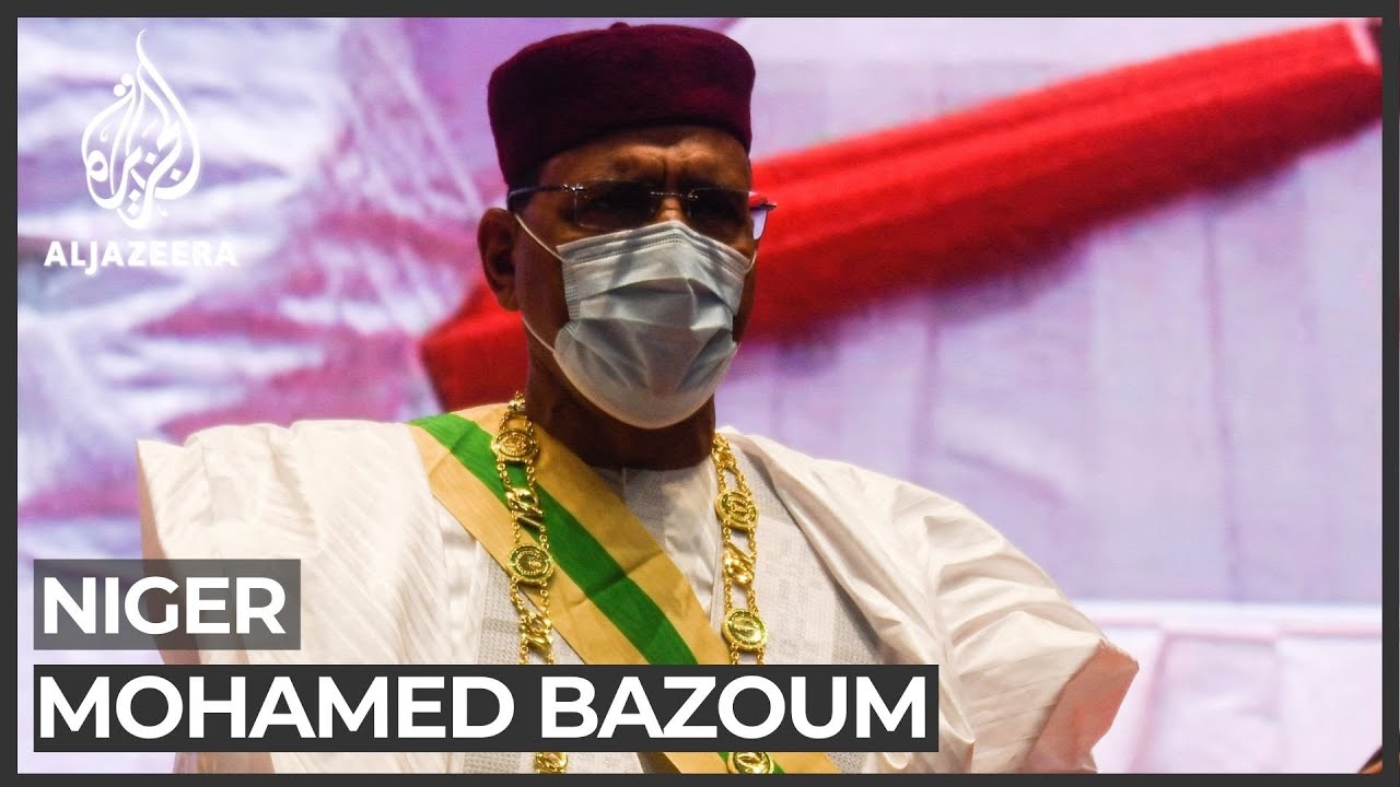 Mohamed Bazoum sworn in as Niger&rsquo;s president amid tensions