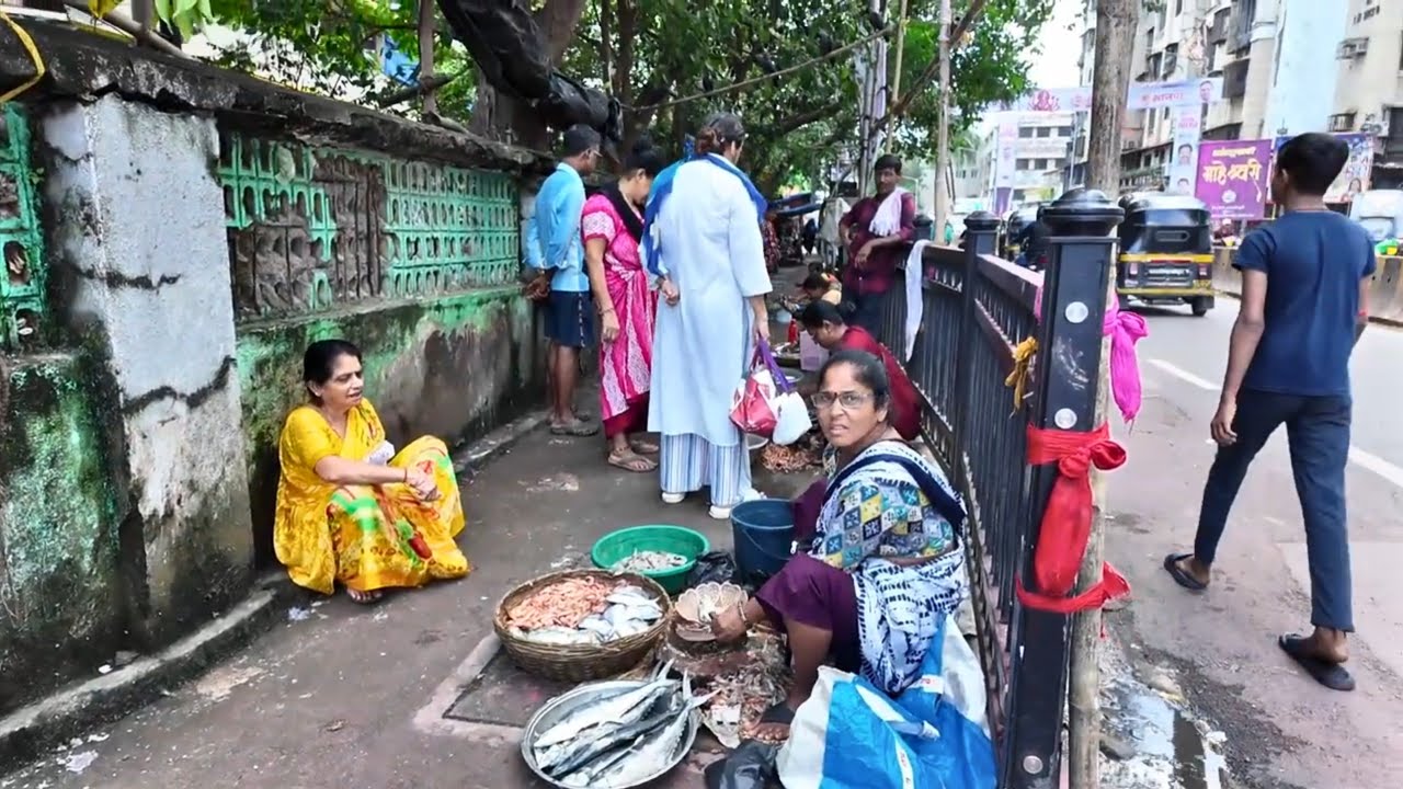 🇮🇳  Street Life in Mumbai | Walking tour with Real sound