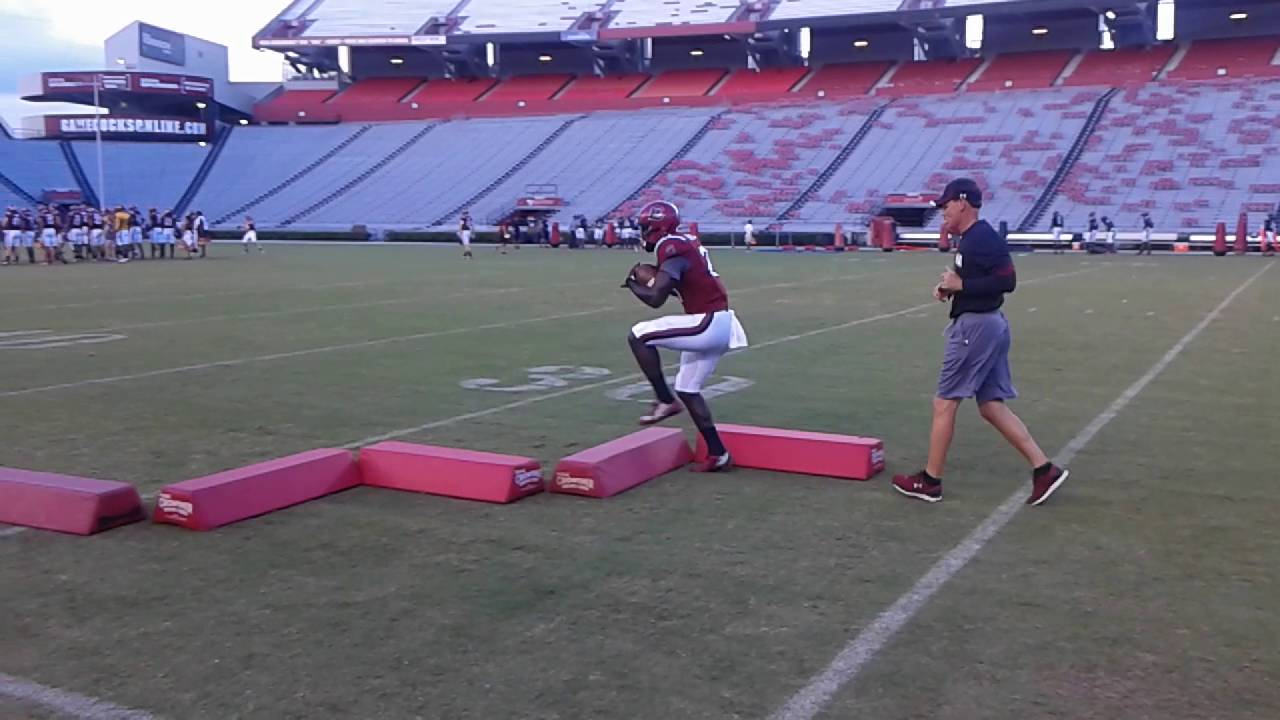 Running back drills at Wednesday's practice