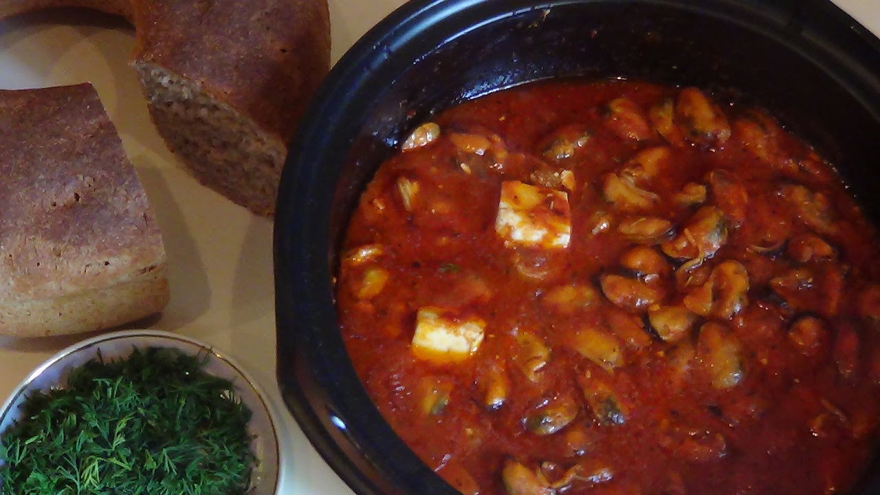 Мидии саганаки (греческая кухня).