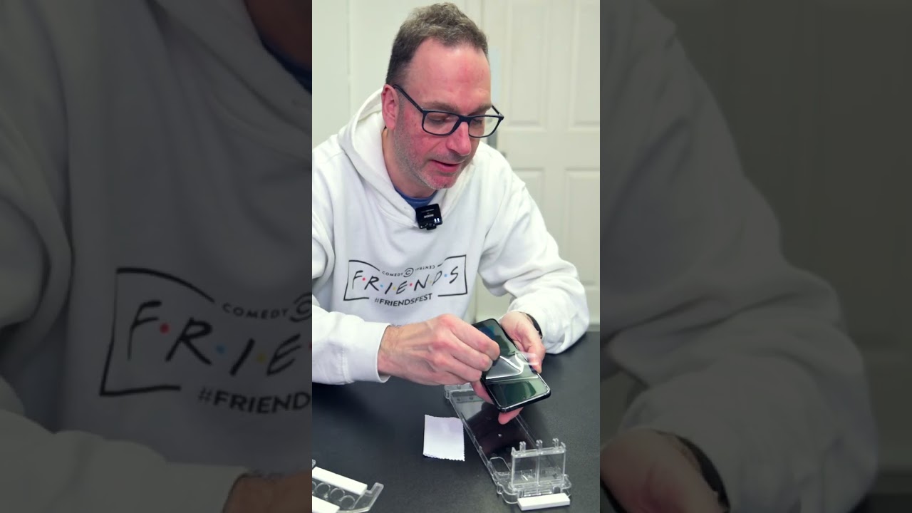 Замена защитного экрана на Galaxy Flip 4 Short