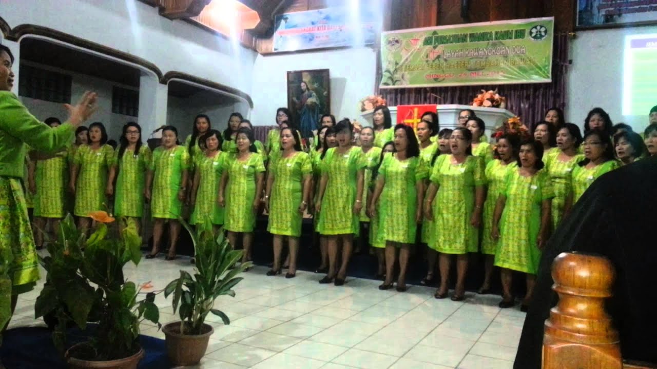 Paduan suara Wanita Kaum Ibu Gmim Efrata Kanonang