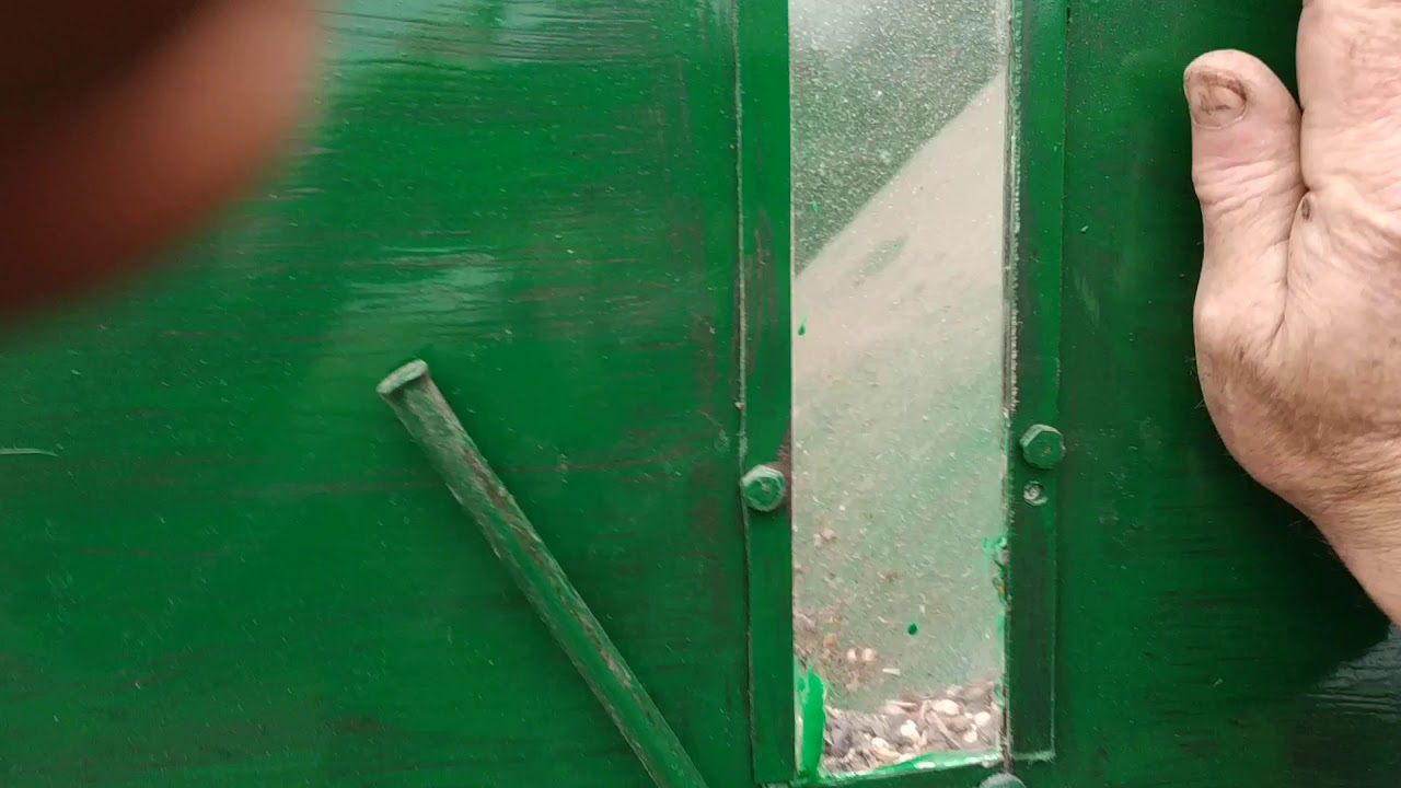 Веялка зерновая .оделяемо горох от подсолнуха.