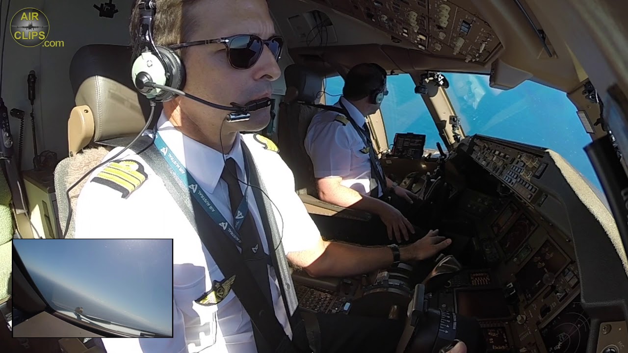 David's BEAUTIFUL Boeing 777-300ER Takeoff from Reunion Island, Air Austral!  [AirClips]