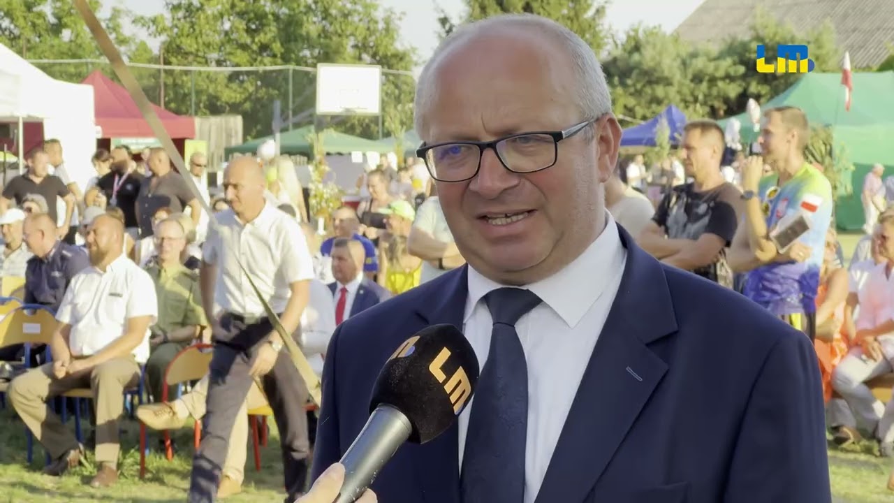 XV Dni Gminy Rzg&oacute;w. Mundurowi biegali, a wiceminister nagrodził rolnik&oacute;w