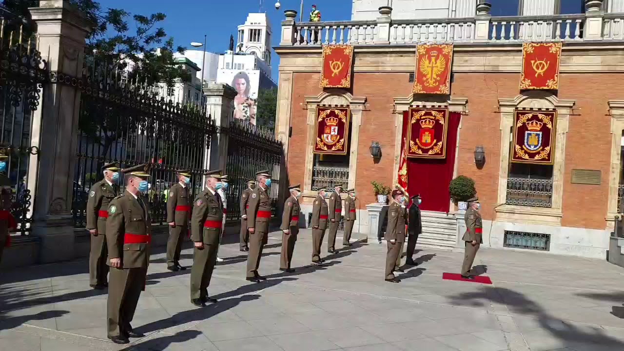 Izado solemne Bandera Nacional con motivo del Aniversario de la proclamación de SM el Rey Felipe VI
