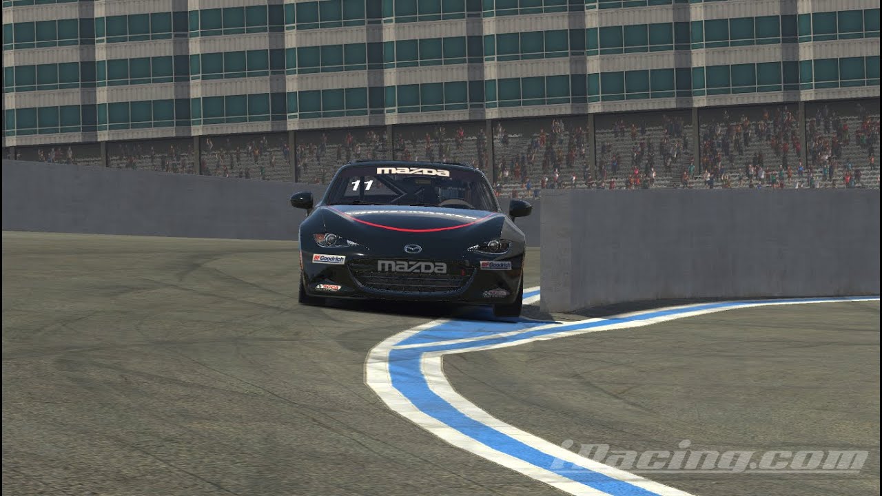 Rookie class on Iracing is good racing teacher with the Mazda MX5