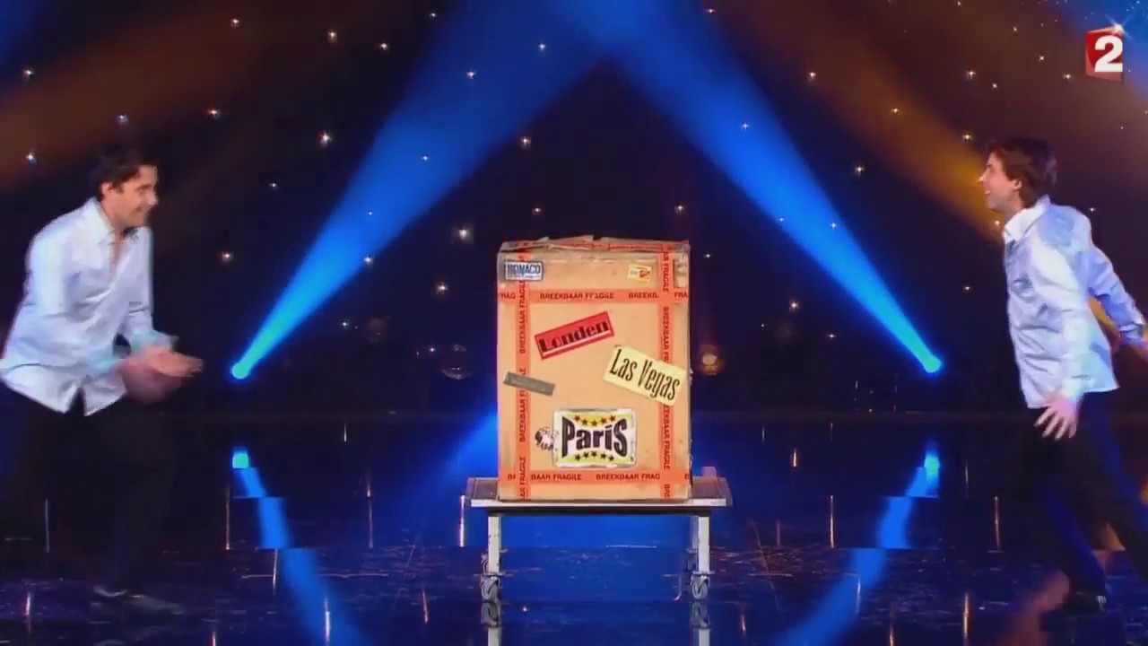 MAGIC UNLIMITED | Flying Box Illusion