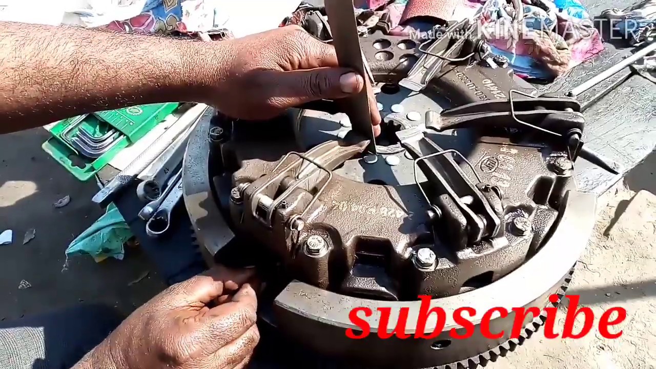 Swaraj 855 Main seel and clutch fitting finger's setting kese karen 4-3-2020 . swaraj clutch job