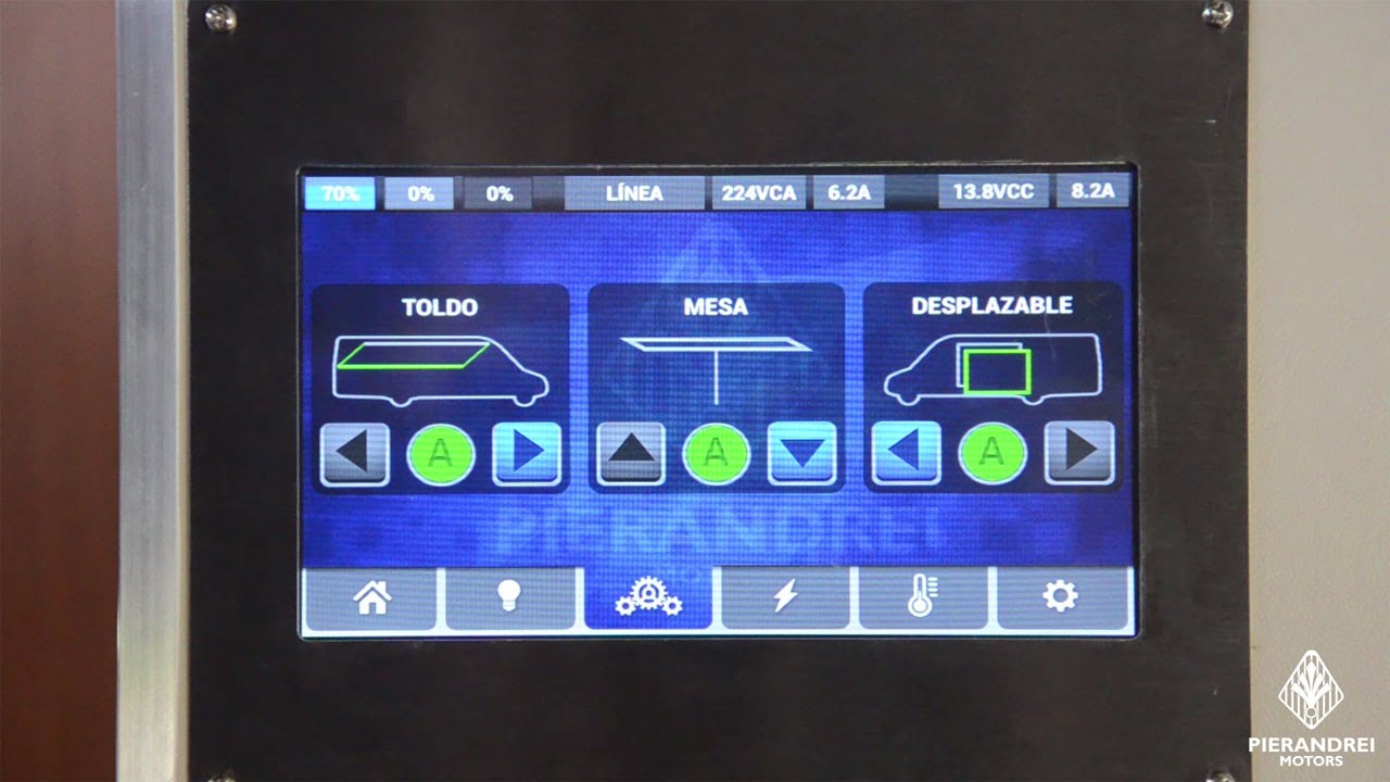 Interiores y funcionamiento de la pantalla táctil para el control del vehículo - Motorhome G720