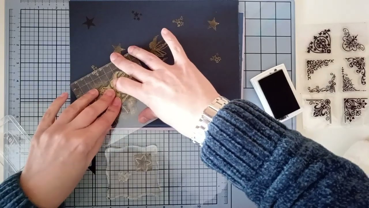 Cómo crear papeles de scrap con sellos de silicona #manualidades #scrapbooking