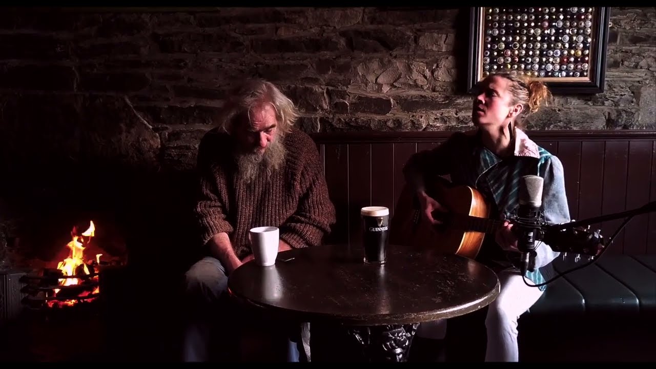 Carla Beggan & Laurence Corbett - The Night Visiting Song