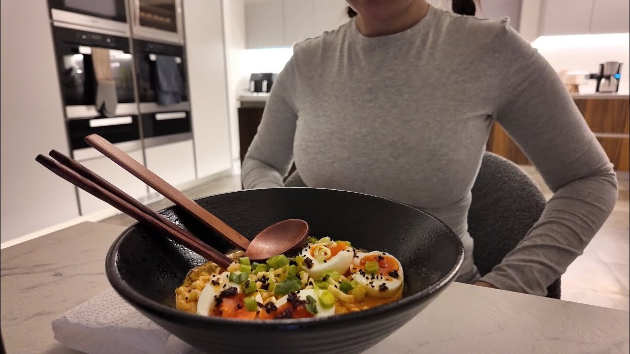 *realistic* what i eat in a day 🍜 simple high protein recipes, cook with me