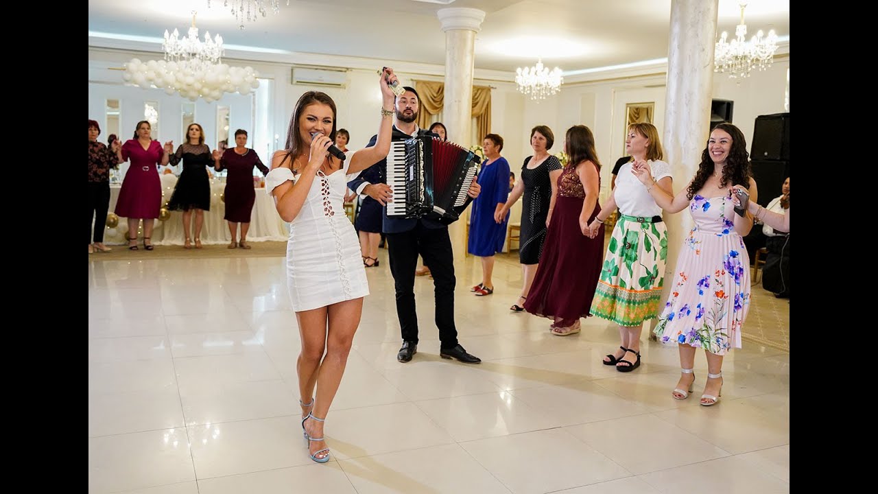Irina Maria Birou si Formatia-Botez Selena Maria