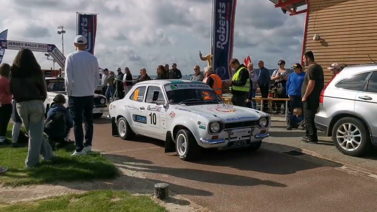Jersey Rally 2024, starting line up on promenade.