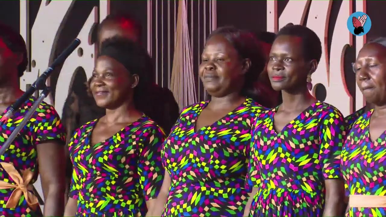 Nalyoka Ne Nkusenga Ggwe | Nsanyuse by Victory Vocals.
