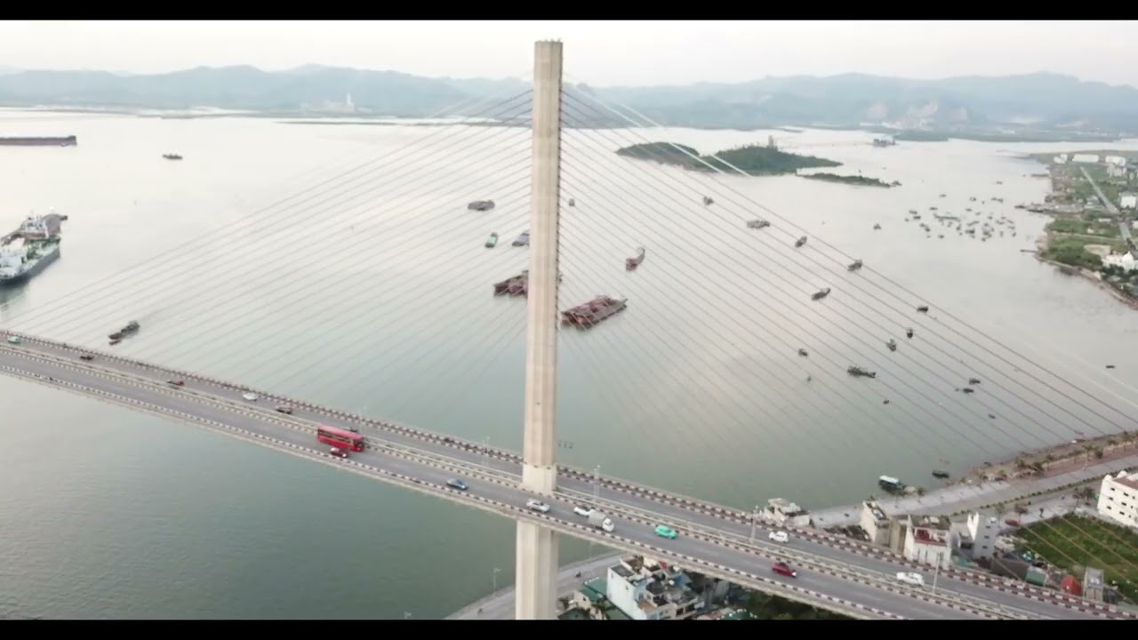 Près de Sunwheel Halong Vietnam Août 2025