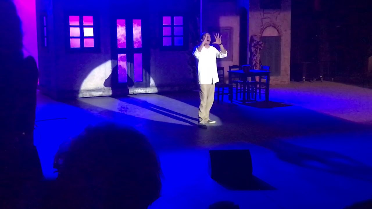 mamma mia  SOS @papagou