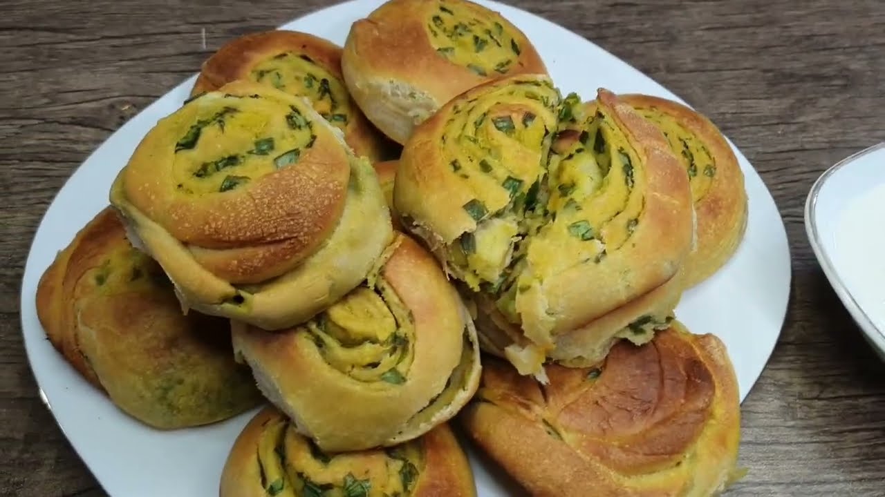  چگونه نان سبزی خوشمزه را به کمترین زمان ممکن آماده کنیم 👌 🥖🫓