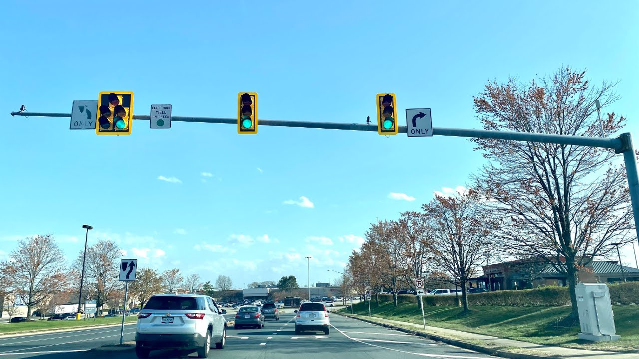 Driving from Plainview to Hicksville | Nassau County, New York | Old Country Road Route