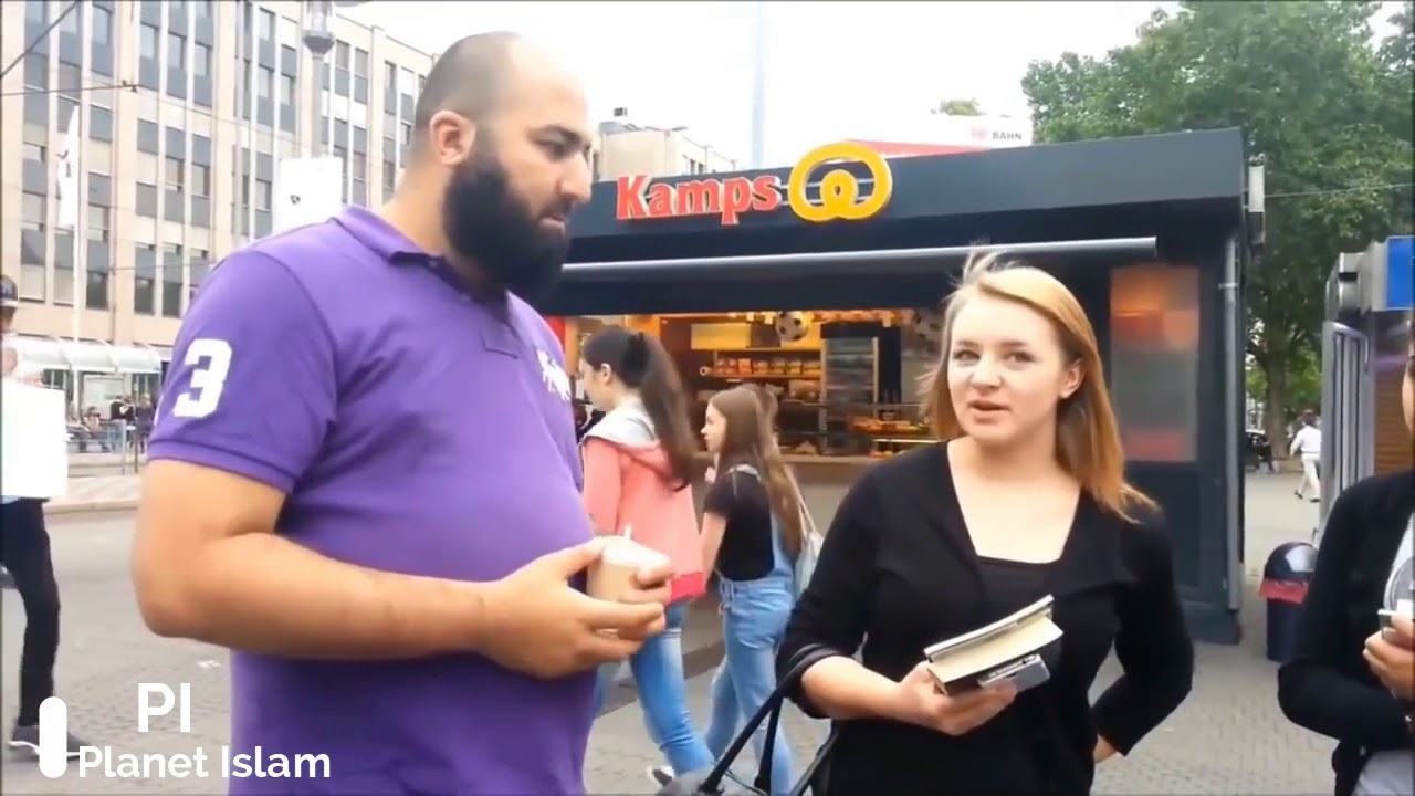 German Girl Convert to Islam - Aik German Ladki Ne Islam Qabool Kar Liya - Emotional