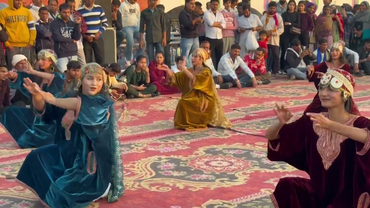 Kashmiri Ruff Dance 