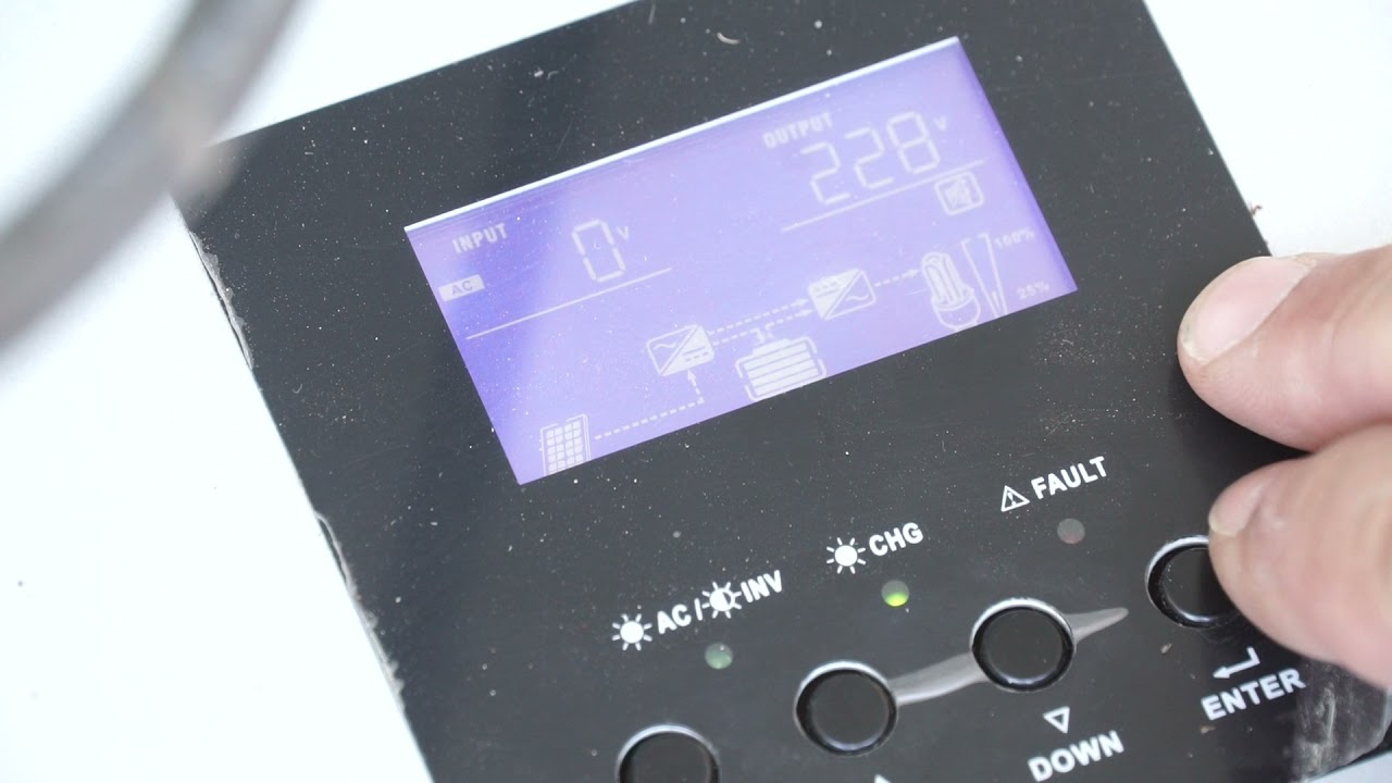 Chiński, tani inwerter hybrydowy solarny 3kVA, 2.4kW. Ładowarka 50A, 24V. Wrażenia po sezonie.