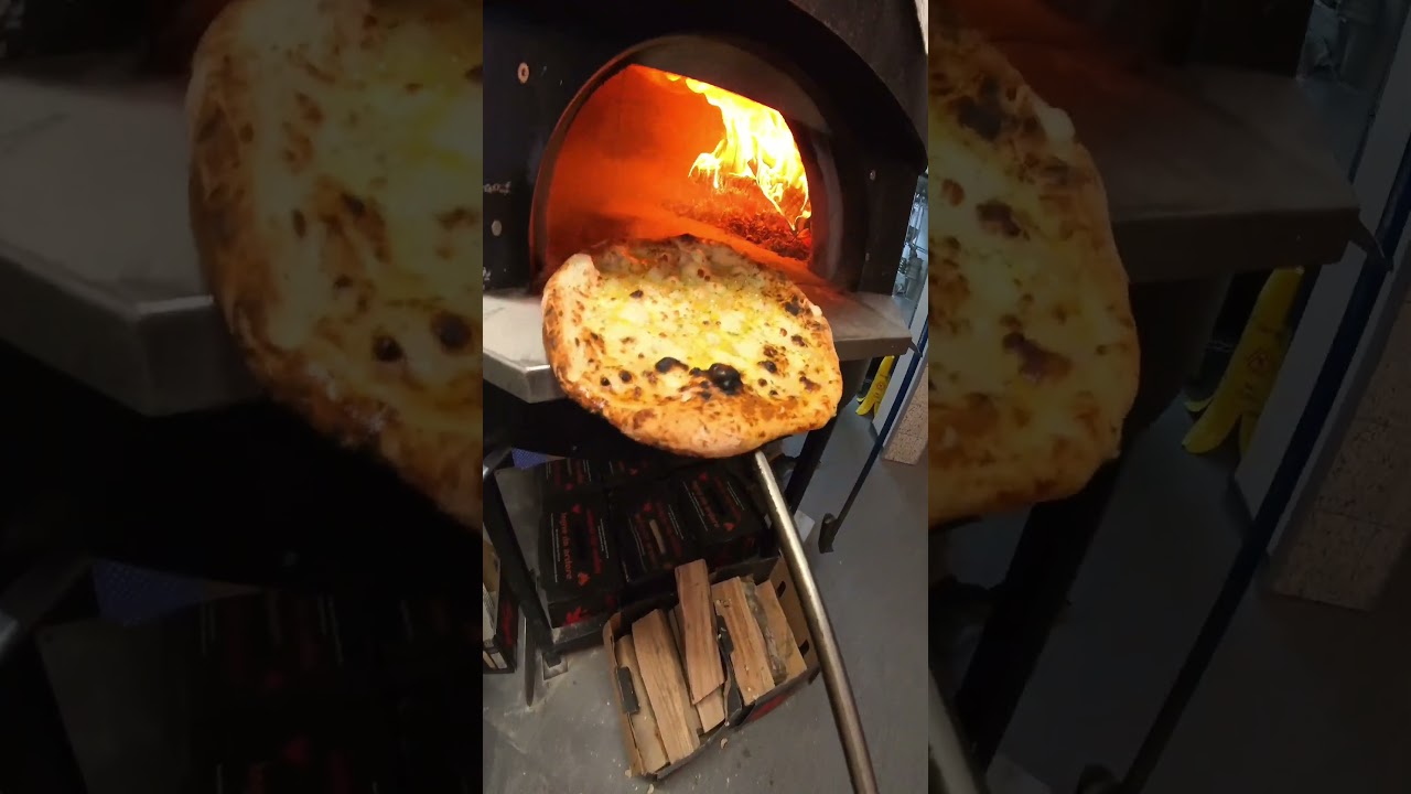 POV MAKING Pizza's #viral #chef #pizza #NeapolitanPizza #pov