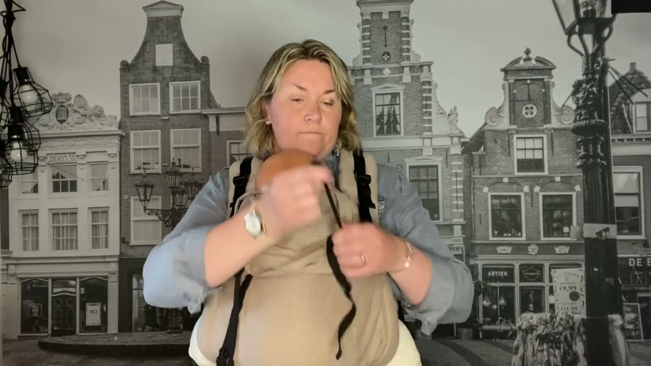 Gebruik slaapkapje op draagzak - Pure Baby Love