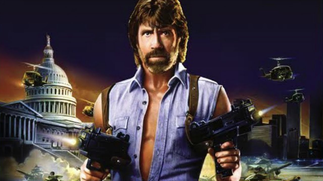 L'acteur Chuck Norris sur un véhicule de la police de Québec