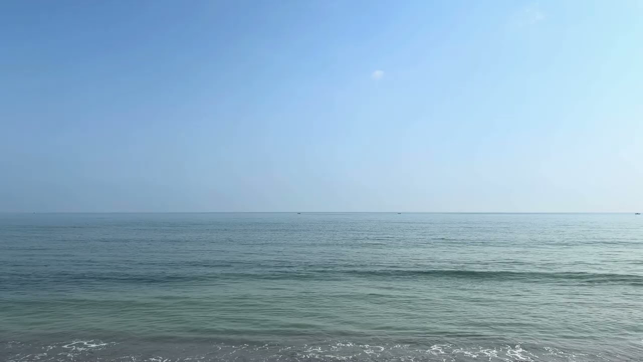 Relaxing Ocean Waves – Calm Beach Sounds for Relaxing (45 Minutes)