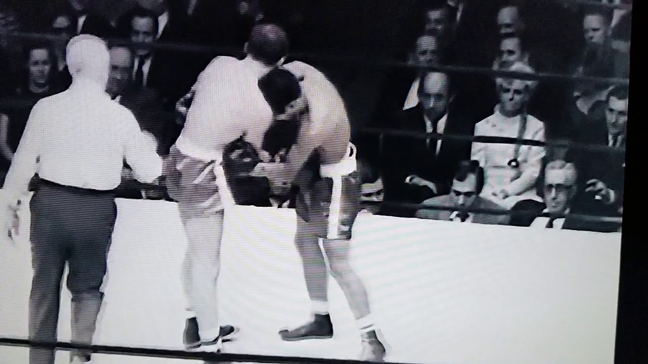 Carlos Ortiz KO'D Flash Elorde