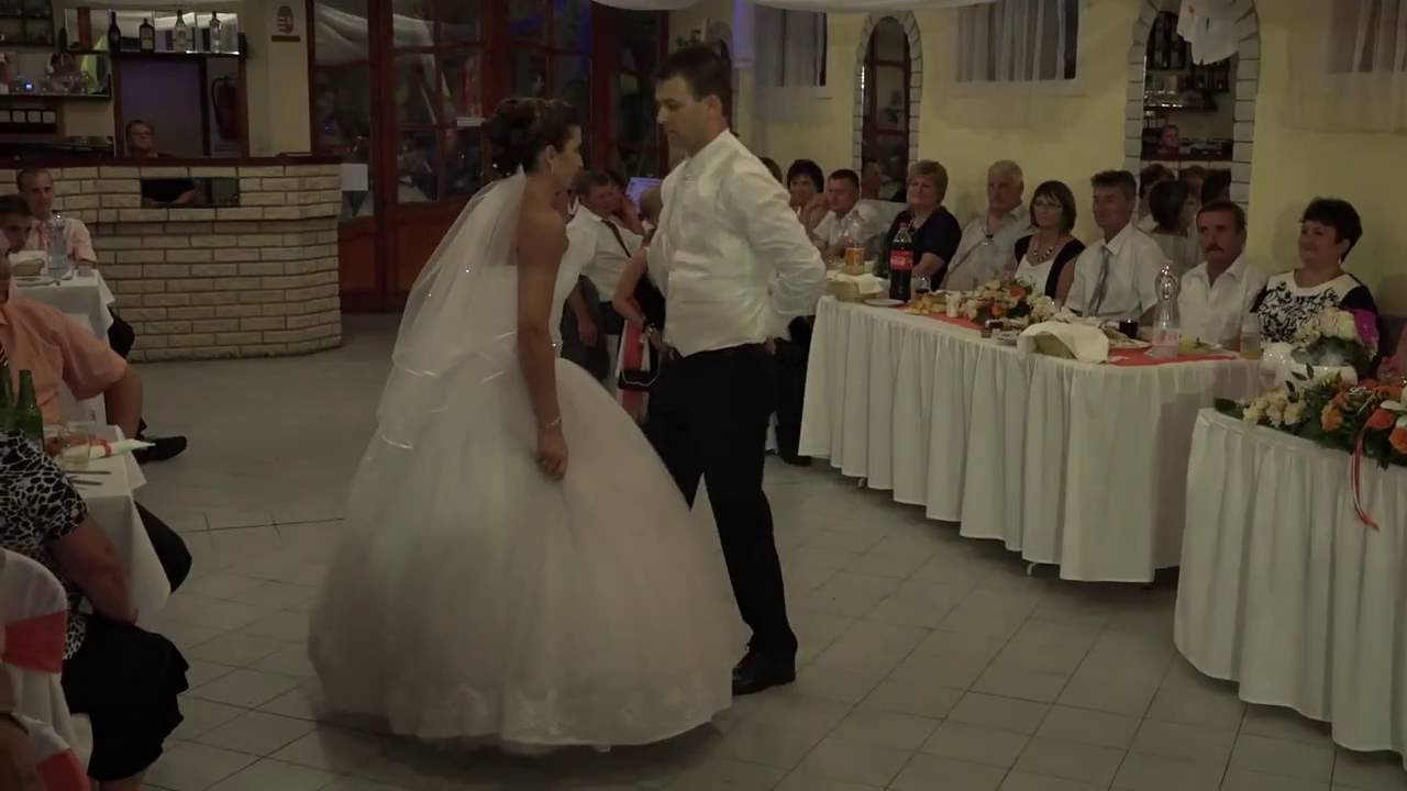 Rita &eacute;s Roland esk&uuml;vői t&aacute;nc