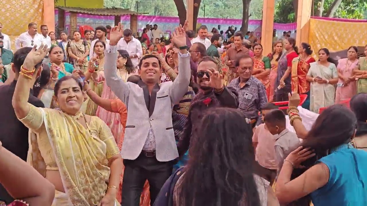 Gamthi Garba | Engagement Celebration | Karvad | Sanket and Bhavina