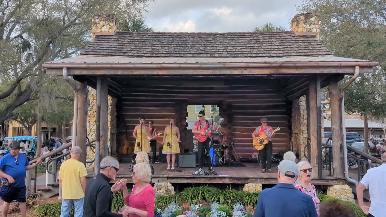 JOHNNY WILD And The DELIGHTS - Brownwood Paddock Square - The Villages Florida 