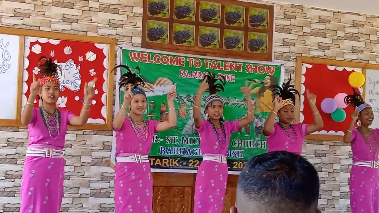 Rajabala_zone_Talent_show__Group_dance_by_Paham_parish__venue,_Rabhagre_parish