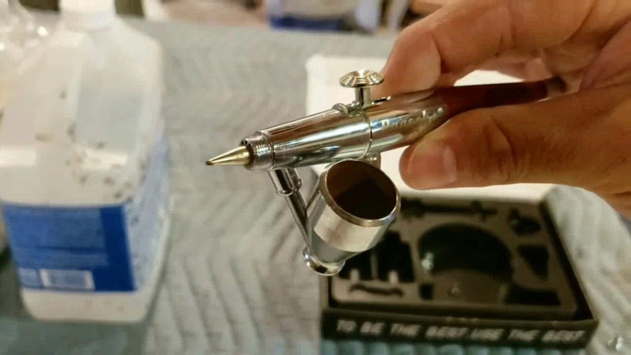 Pin stripe glazing on cabinets