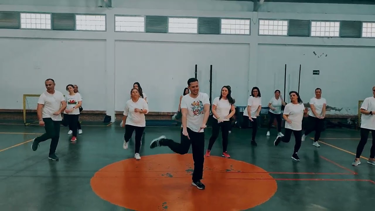 BONITA - Daddy Yankee / ZUMBA