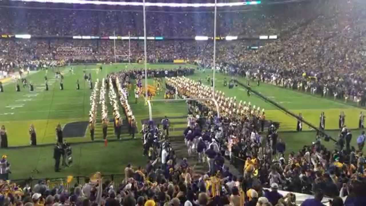 LSU entrance vs Bama