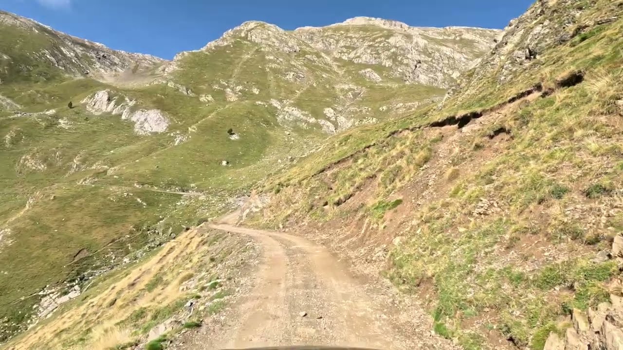 TSFJO dans les Pyrénées Catalanes - Sommets et vallées - Paysages magniques.