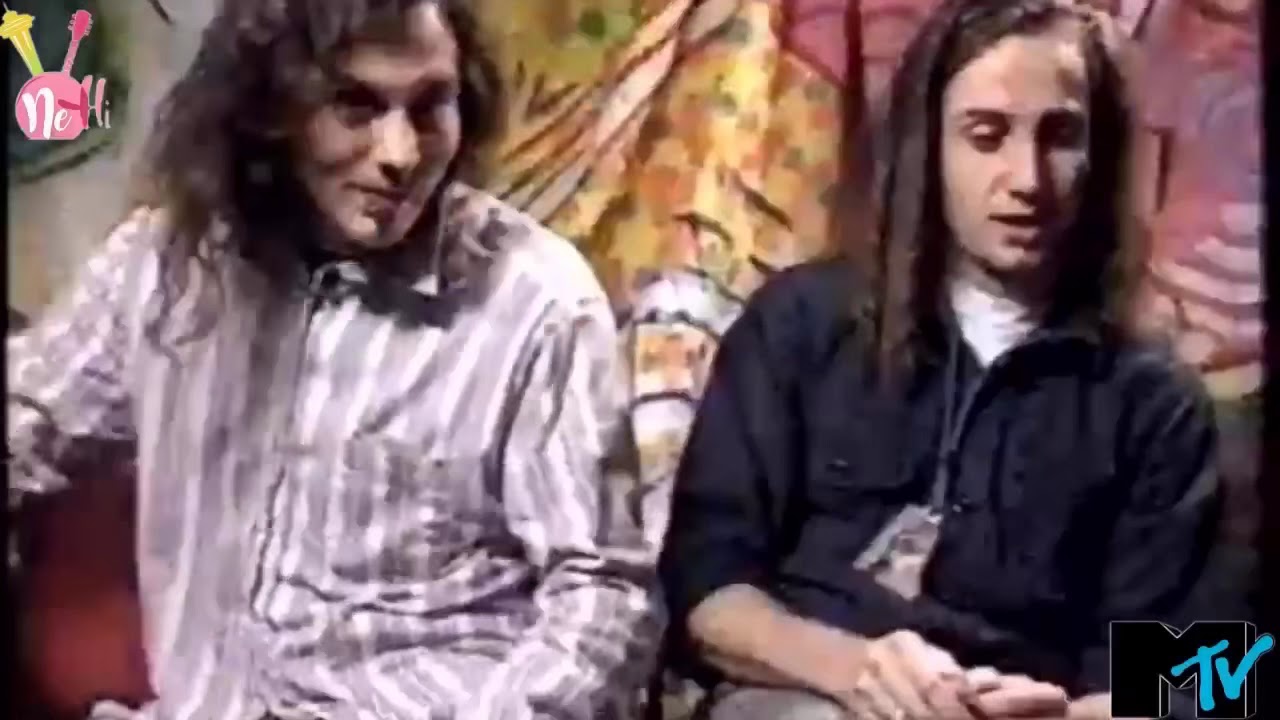 MTV VISITS SEATTLE 1992 - KURT LODER/TABITHA SOREN